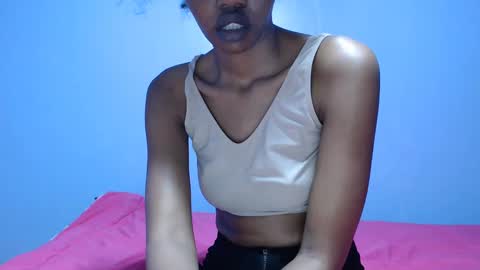 ladyqeeen online show from February 17, 2:09 am