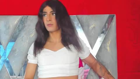 Snapshot of ladys_horny chatting on October 24, 6:37 pm Camila y Ashley online show from October 24, 6:37 pm