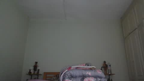 Snapshot of ladysarah101 chatting on September 18, 8:00 pm Sarah Sam online show from September 18, 8:00 pm