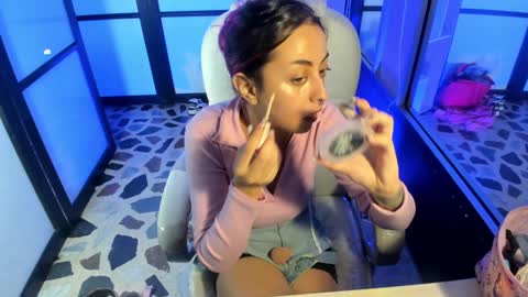 Lady  online show from January 5, 4:04 am