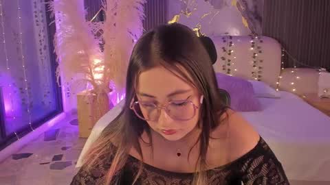 Lady  online show from February 27, 5:07 am