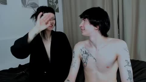 Snapshot of ladytrep chatting on March 4, 9:32 pm LadyTrep online show from March 4, 9:32 pm