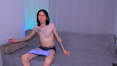 Snapshot of ladytrep chatting on November 12, 8:19 pm LadyTrep online show from November 12, 8:19 pm