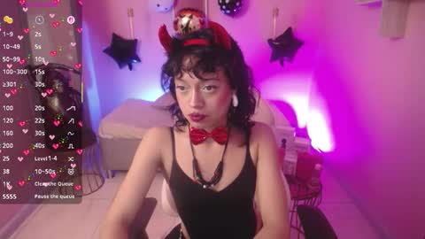 Snapshot of ladywawy_ chatting on October 16, 2:51 pm Ladywawy online show from October 16, 2:51 pm
