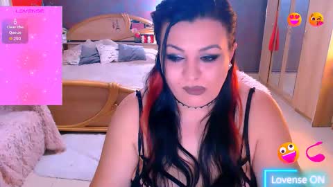 Arielle online show from February 5, 8:02 pm
