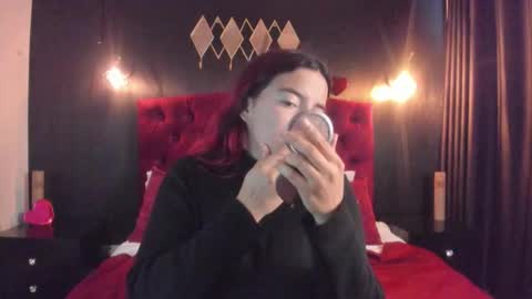 Laia  online show from March 29, 11:54 am