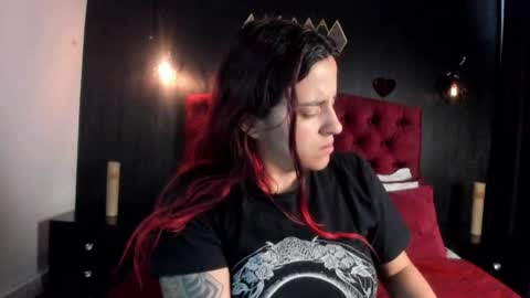 Snapshot of laia_jonees chatting on April 19, 11:53 am Laia online show from April 19, 11:53 am