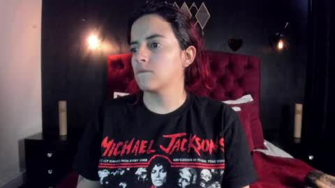 Snapshot of laia_jonees chatting on April 22, 12:18 pm Laia online show from April 22, 12:18 pm