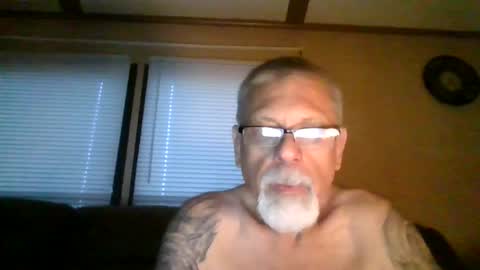 laidbackluxury online show from June 5, 12:50 am
