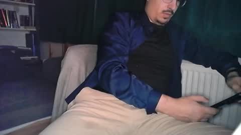 Snapshot of lailaiahr chatting on February 8, 12:03 am lailaiahr online show from February 8, 12:03 am