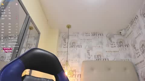 Snapshot of lailamorfy chatting on January 8, 3:39 pm online show from January 8, 3:39 pm