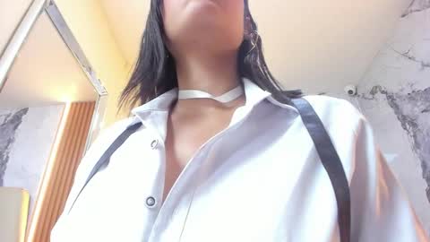 Snapshot of lailamorfy chatting on October 31, 7:48 pm online show from October 31, 7:48 pm