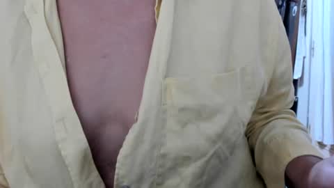 LAILA online show from April 17, 3:04 pm