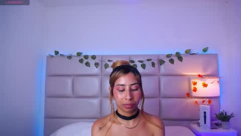 Snapshot of lailastilwills chatting on November 9, 12:58 pm Laila Stilwills online show from November 9, 12:58 pm