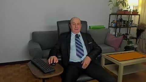 Snapshot of lajose52 chatting on July 17, 7:08 pm lajose52 online show from July 17, 7:08 pm