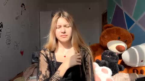 Sophie online show from March 30, 9:43 am