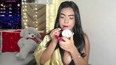 Snapshot of lakshmirani617378 chatting on June 5, 12:00 pm Laskhmirani online show from June 5, 12:00 pm