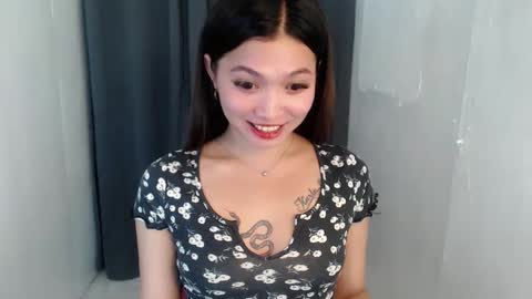 lala_lany online show from April 14, 9:26 am