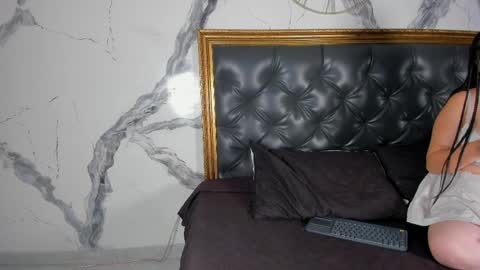 lalabunny01 online show from April 7, 5:52 am