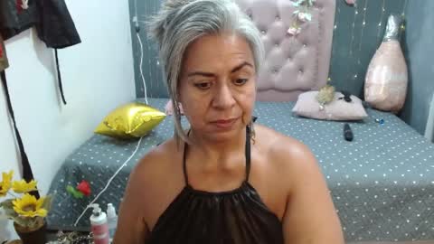 lalisha online show from April 9, 1:27 am