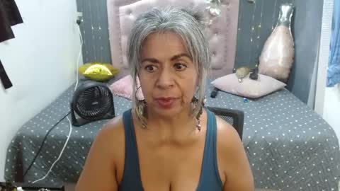 lalisha online show from April 15, 12:28 am