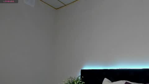 Snapshot of lallycute chatting on June 22, 1:07 am Lali online show from June 22, 1:07 am