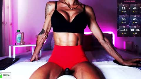 Lola online show from September 22, 5:59 pm