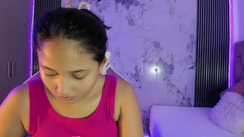 Laura online show from October 16, 12:17 pm