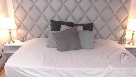 Laly Castro online show from February 16, 7:16 pm