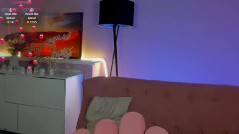 Mimi online show from March 31, 8:31 pm