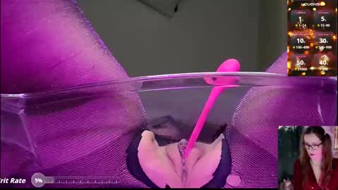 Snapshot of lana6 chatting on November 19, 9:09 am Lana online show from November 19, 9:09 am