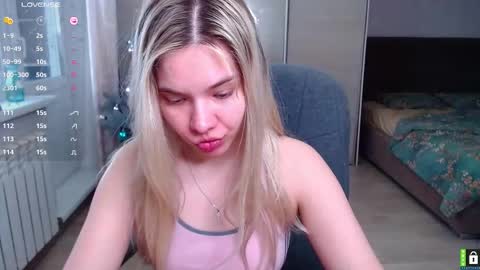 Lana online show from February 7, 6:06 am