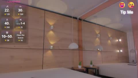 lana online show from November 27, 4:58 am