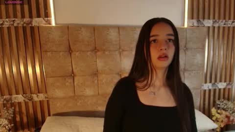 Snapshot of lana_collins_ chatting on February 7, 5:44 am Lana online show from February 7, 5:44 am