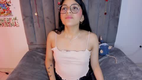 Snapshot of lana_dol chatting on January 6, 12:13 pm ... . . ... online show from January 6, 12:13 pm