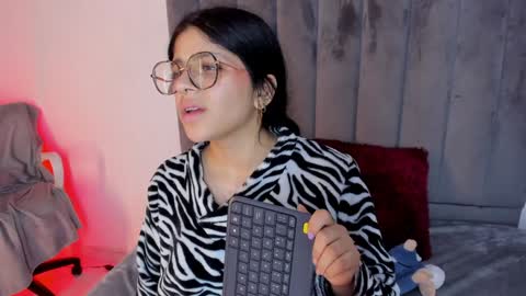 Snapshot of lana_dol chatting on January 9, 3:44 pm ... . . ... online show from January 9, 3:44 pm