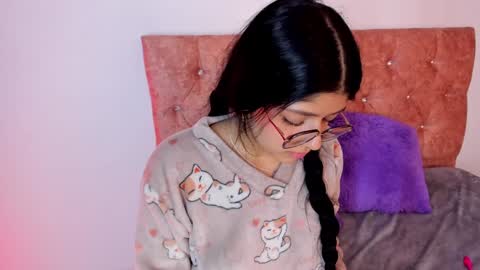 Snapshot of lana_dol chatting on January 11, 6:44 pm ... . . ... online show from January 11, 6:44 pm