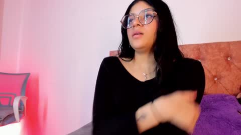 Snapshot of lana_dol chatting on January 12, 3:14 pm ... . . ... online show from January 12, 3:14 pm