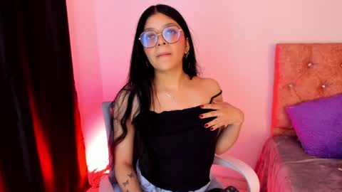 Snapshot of lana_dol chatting on January 13, 12:24 pm ... . . ... online show from January 13, 12:24 pm