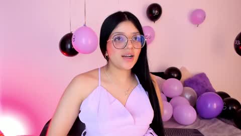 Snapshot of lana_dol chatting on January 18, 1:51 pm ... . . ... online show from January 18, 1:51 pm