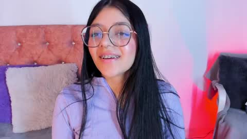 Snapshot of lana_dol chatting on February 7, 3:08 pm ... . . ... online show from February 7, 3:08 pm