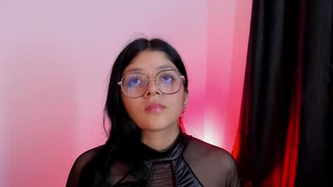 Snapshot of lana_dol chatting on March 3, 3:31 pm ... . . ... online show from March 3, 3:31 pm