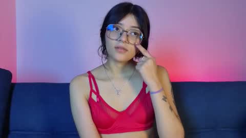 ... .          . ... online show from February 5, 4:33 pm