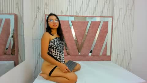 lana_hard_as online show from May 28, 7:44 pm