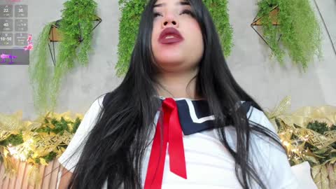 Snapshot of lana_lann chatting on December 22, 8:03 pm lana_lann online show from December 22, 8:03 pm