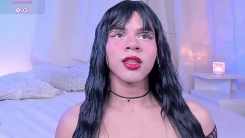 INDEPENDENT MODEL online show from July 7, 11:53 pm
