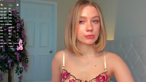 Snapshot of lana_moreno chatting on January 12, 7:42 pm Lana online show from January 12, 7:42 pm