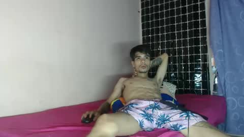 Snapshot of lana_robertt chatting on January 10, 11:33 am lana_robertt online show from January 10, 11:33 am