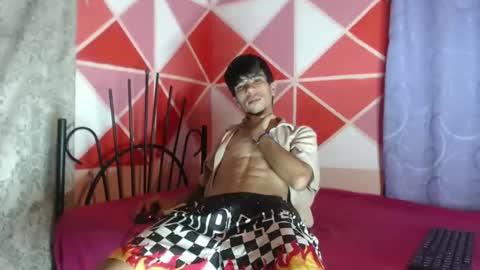 Snapshot of lana_robertt chatting on February 7, 7:50 am lana_robertt online show from February 7, 7:50 am