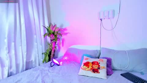 Snapshot of lanaa_paul1 chatting on May 16, 11:14 pm emma online show from May 16, 11:14 pm